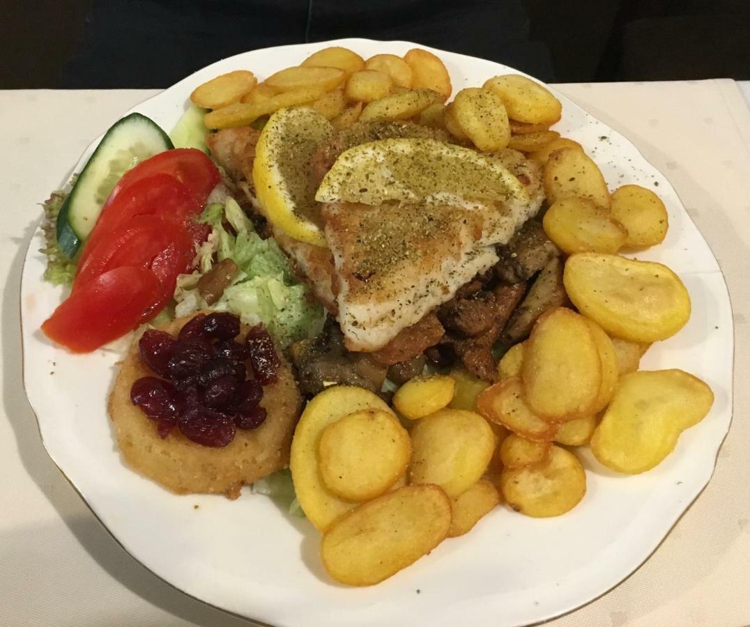 A&P Motel Mikolow Eksteriør bilde